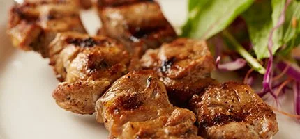 香ばしく焼き上げたグリル串焼き